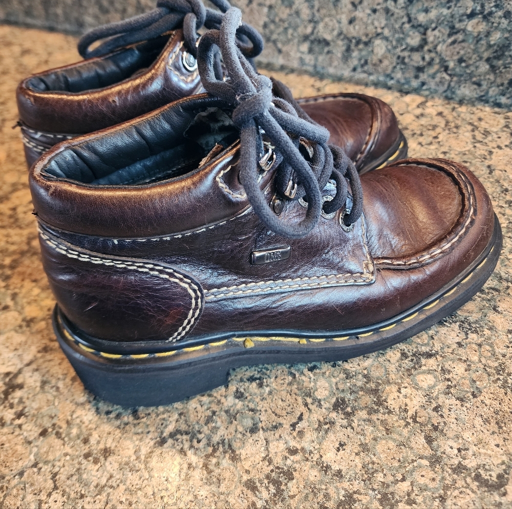 Dr. Martens 9275 Brown Leather Lace-Up Boots, Size 5
